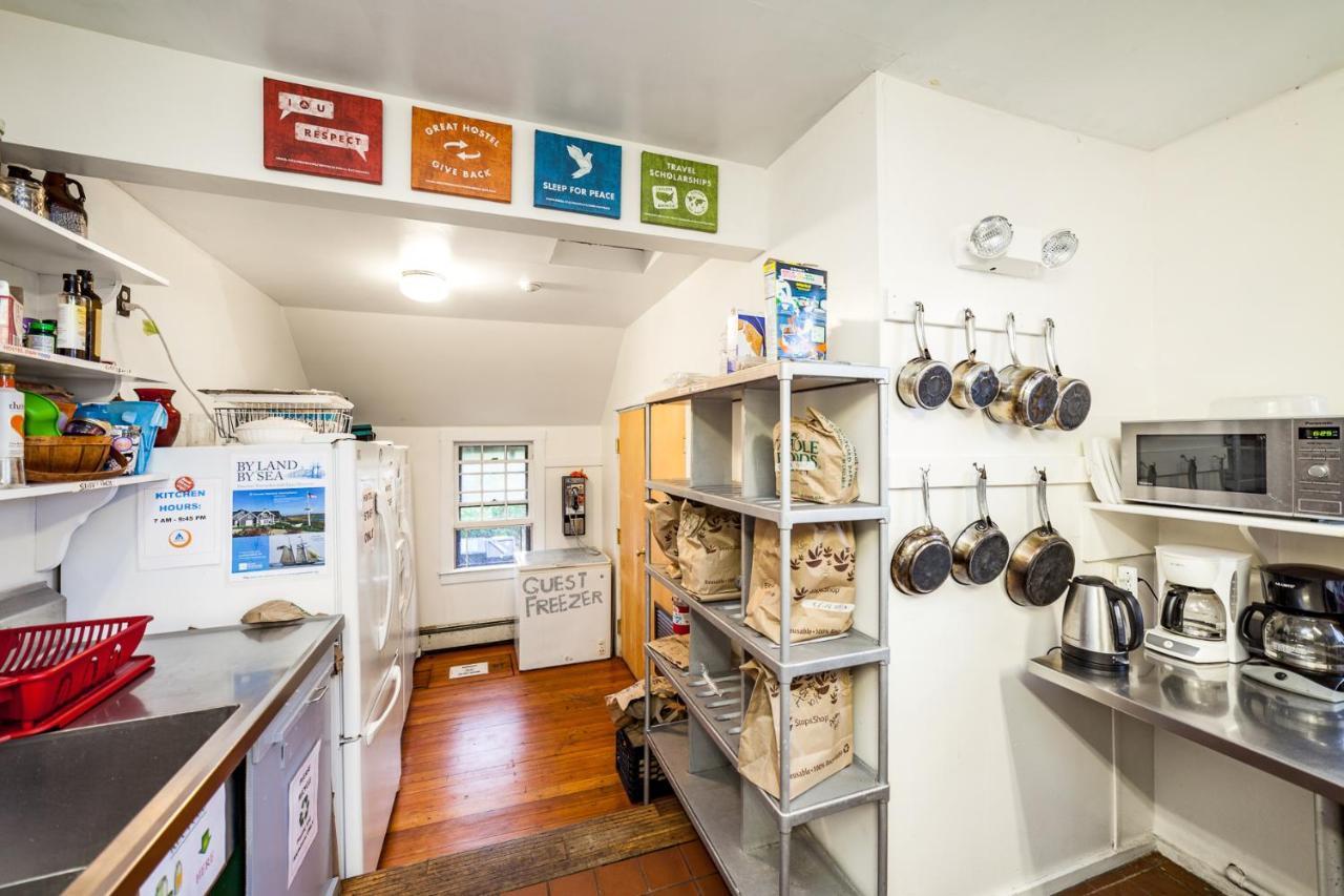 Hi - Nantucket Hostel Экстерьер фото