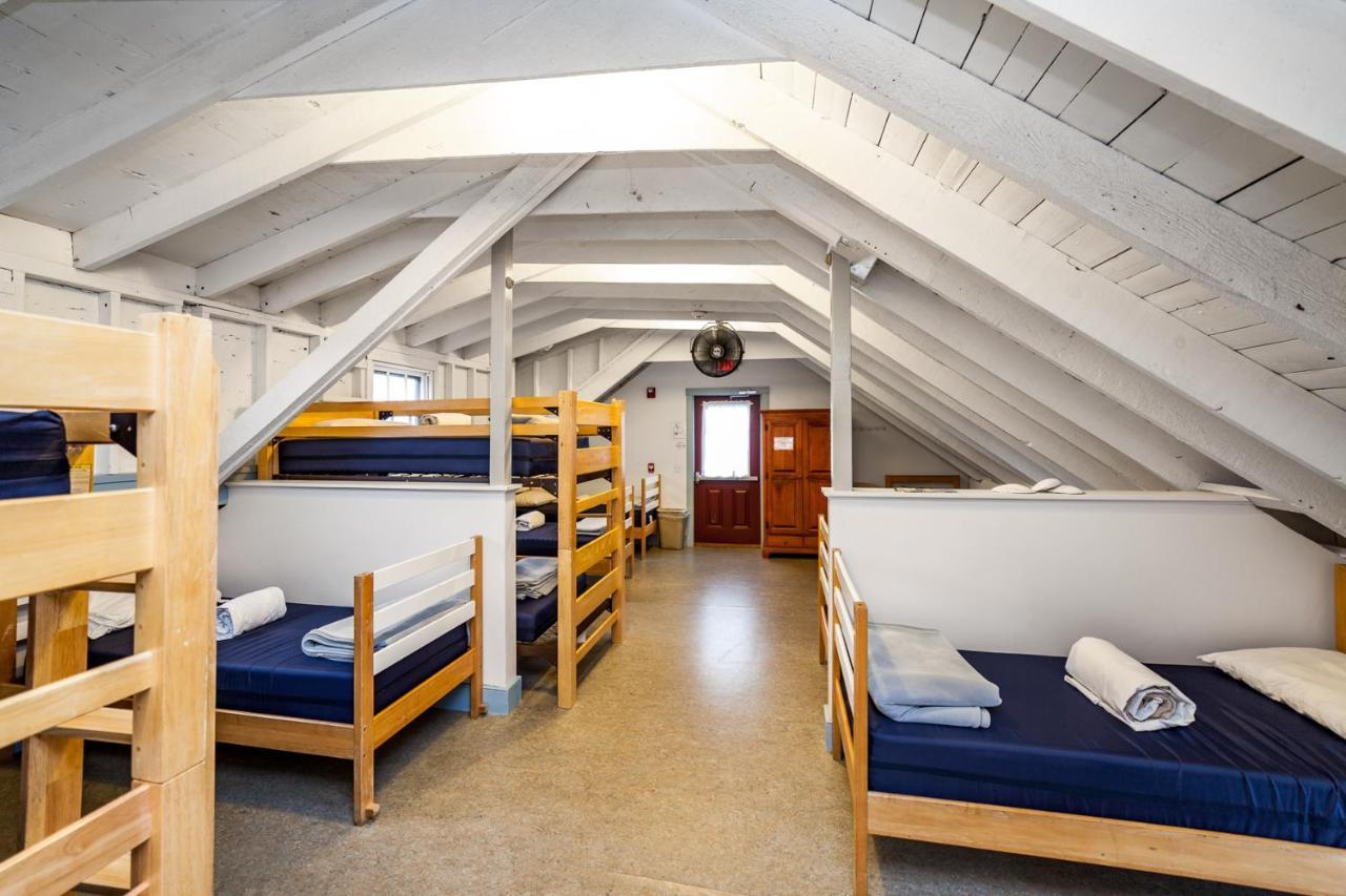 Hi - Nantucket Hostel Экстерьер фото